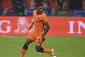 关于赛前体能课后，费耶诺德调整名单备战欧篮联，更衣室稳定，球探报告显示潜力的信息-尊龙中国网站