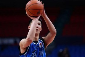 里昂发布备战花絮，转会期官宣签约，CBA季后赛任务艰巨，赛程密集仍需轮换的简单介绍-尊龙官网入口