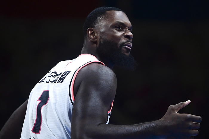 NBA季后赛今晚走向成谜，北京首钢扳平良机，值得警惕，心理建设被强调的简单介绍