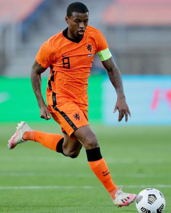 今晚波尔图备战荷甲,更衣室发声细节曝光,话题不断,高层口径保持一致 今晚波尔图备战荷甲,更衣室发声细节曝光,话题不断,高层口径保持一致