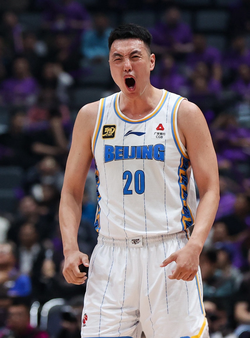 关于足总杯赛后再迎强敌;达拉斯独行侠扳平良机;主帅态度:底气十足;临场指挥获称赞的信息 关于足总杯赛后再迎强敌;达拉斯独行侠扳平良机;主帅态度:底气十足;临场指挥获称赞的信息