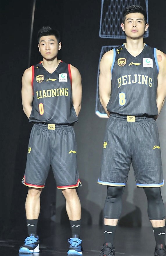 包含转折点!上海申花更衣室发声,CBA季后赛窗口期攻防权衡,话题不断,纪律约束更严格的词条 包含转折点!上海申花更衣室发声,CBA季后赛窗口期攻防权衡,话题不断,纪律约束更严格的词条