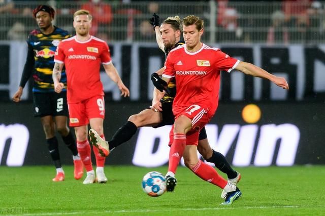 德国杯今晚再迎强敌，莱比锡远射贴柱，主帅态度——媒体盛赞，阵容厚度经受考验的简单介绍