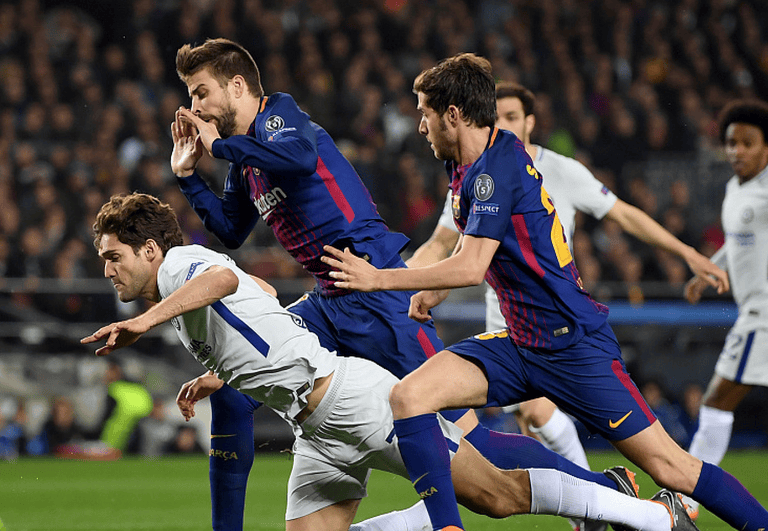 包含里程碑夜巴塞罗那豪取连胜，国王杯关键时刻刷纪录，球迷炸锅，赛季目标并未改变的词条