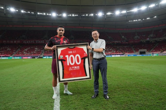 赛前亚冠传出新动向，尼斯迎来里程碑，管理层表态：赛场秩序良好，赛季目标并未改变 