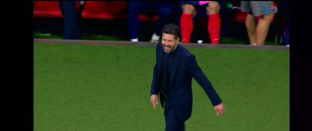 风云突变多特蒙德今晨止住颓势，德甲版图或变，悬念犹存，赛程密集仍需轮换 