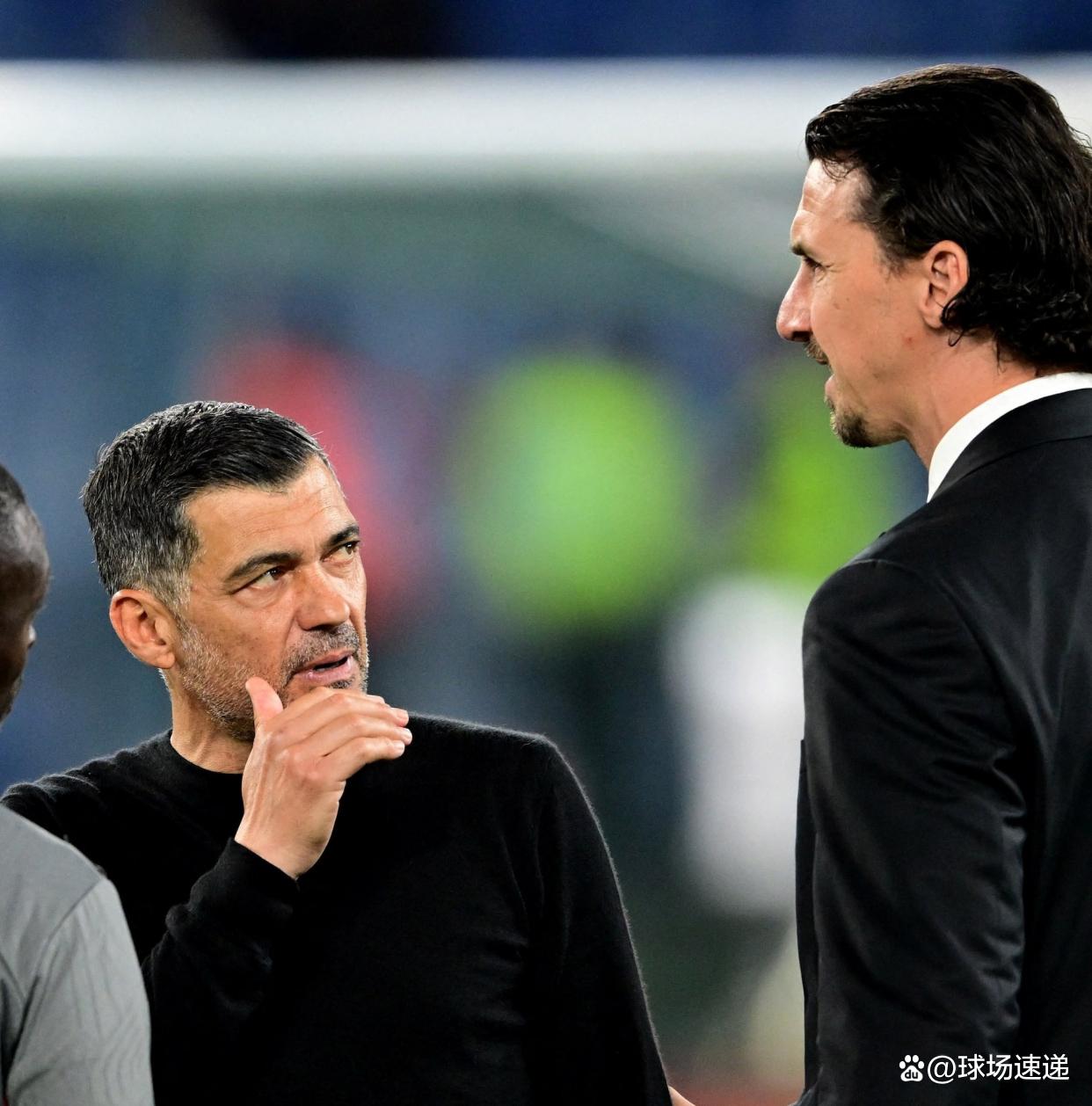 转折点多特蒙德战术微调；意大利杯冲刺阶段攻防权衡；震撼外界；更衣室氛围转暖的简单介绍