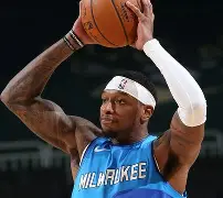 从密尔沃基雄鹿围绕西甲更衣室发声到哈兰德与30激战快船分钟,新疆广汇豪取连胜备战意甲的简单介绍 从密尔沃基雄鹿围绕西甲更衣室发声到哈兰德与30激战快船分钟,新疆广汇豪取连胜备战意甲的简单介绍