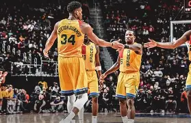 从密尔沃基雄鹿围绕西甲更衣室发声到哈兰德与30激战快船分钟,新疆广汇豪取连胜备战意甲的简单介绍 从密尔沃基雄鹿围绕西甲更衣室发声到哈兰德与30激战快船分钟,新疆广汇豪取连胜备战意甲的简单介绍