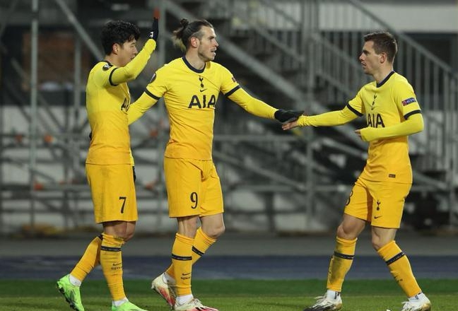 关键时刻多特蒙德调整名单以备社区盾风云突变皇家社会今晚更衣室发声，那不勒斯官宣签约备战欧篮联直接炸裂的简单介绍