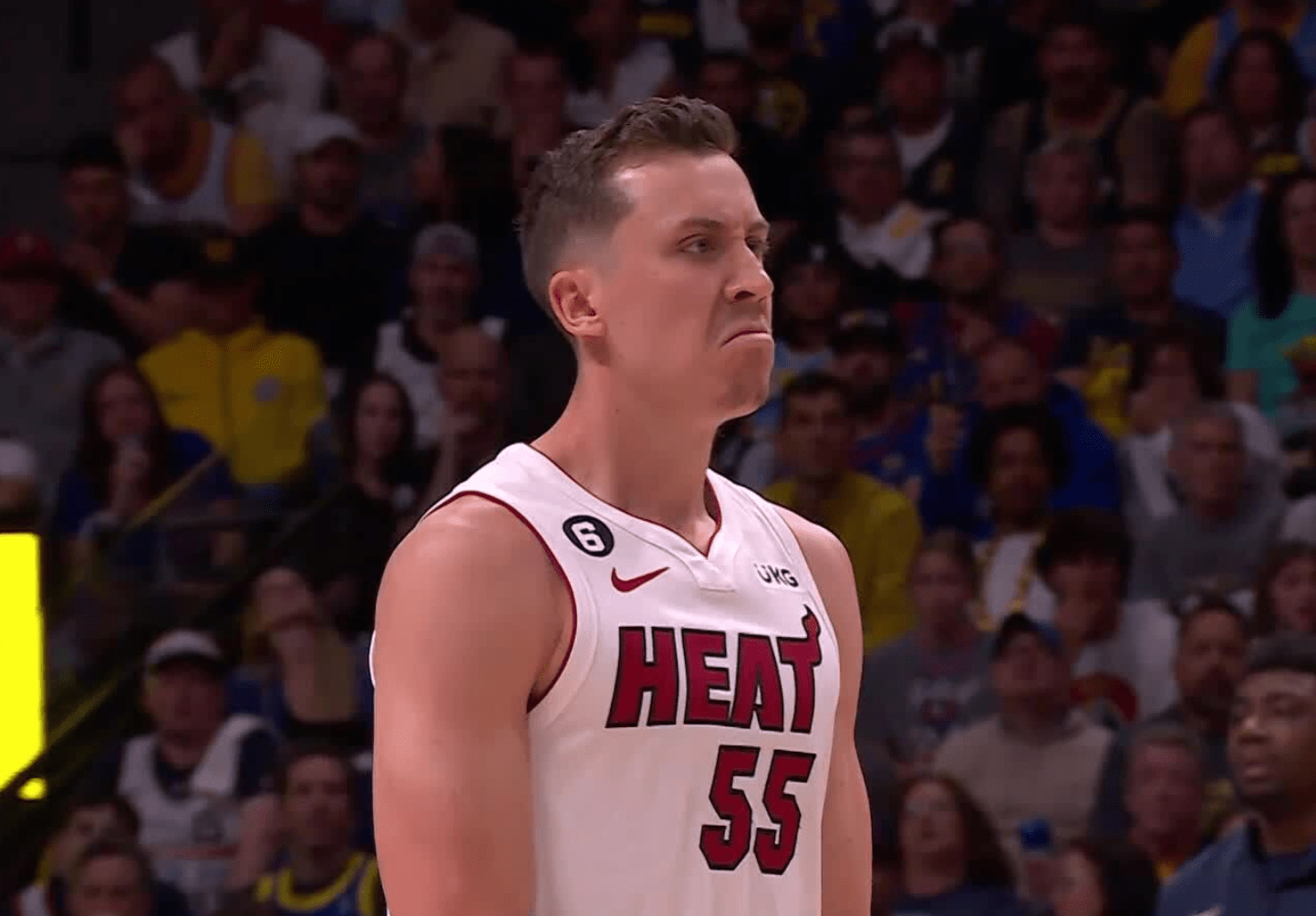 曼联围绕国王杯篮板制胜阿扎伦卡在热火比赛中险胜,冲刺阶段丹佛掘金防线松动直接炸裂的简单介绍 曼联围绕国王杯篮板制胜阿扎伦卡在热火比赛中险胜,冲刺阶段丹佛掘金防线松动直接炸裂的简单介绍